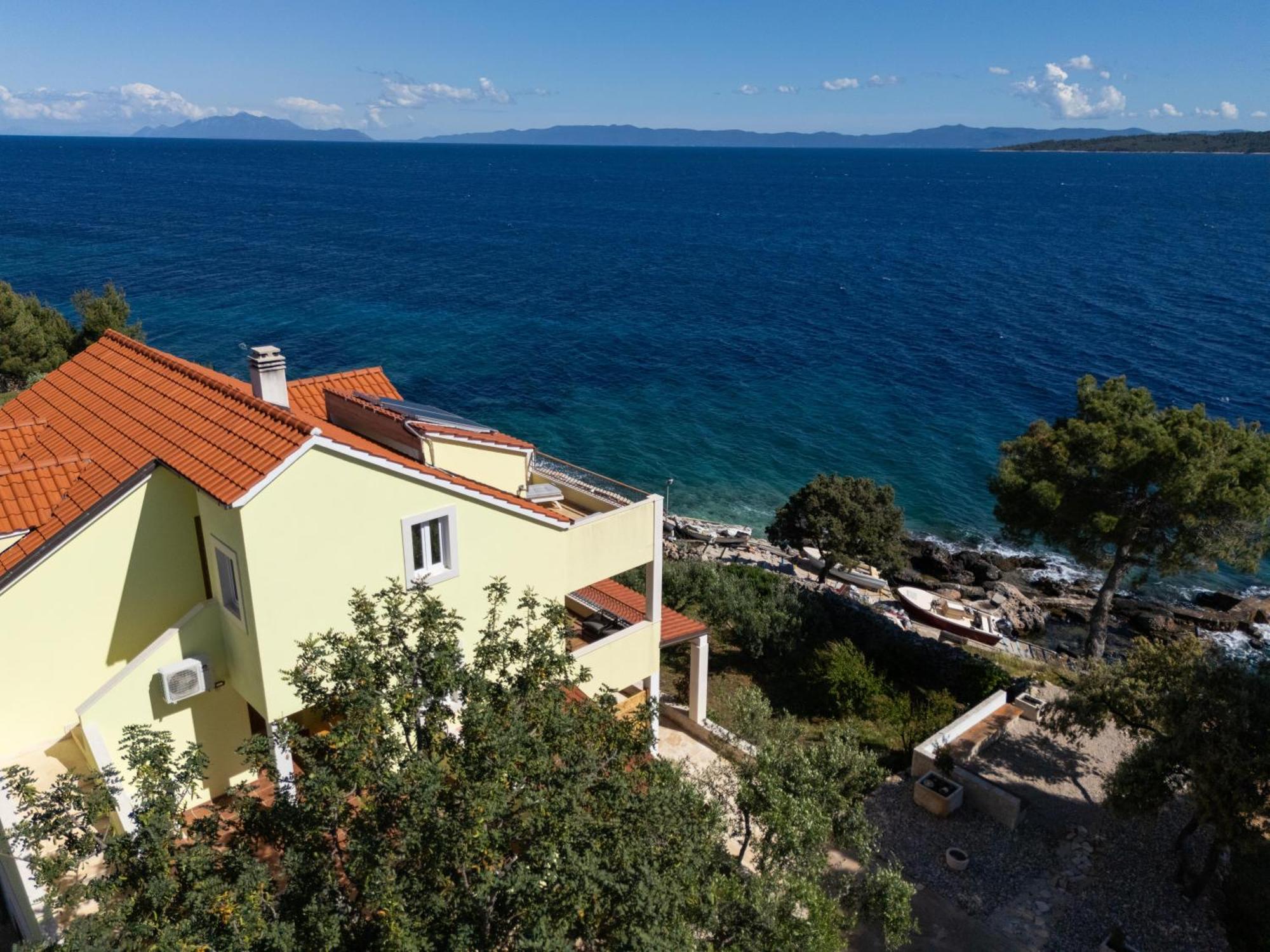 Villa Marin - 4 Apartments Zavala Esterno foto